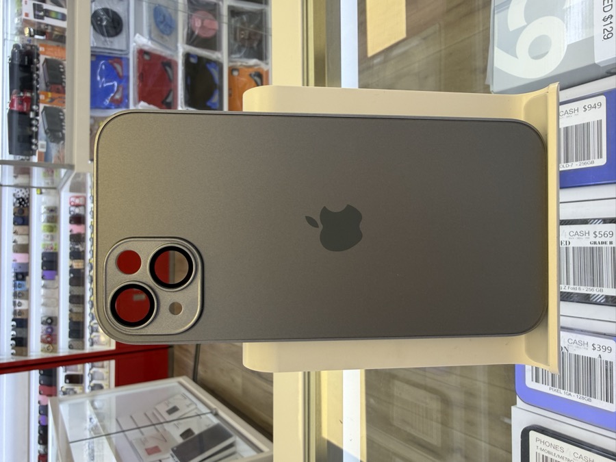 iPhone 14 & 15 Plus Case - Frosted Matte - Titanium