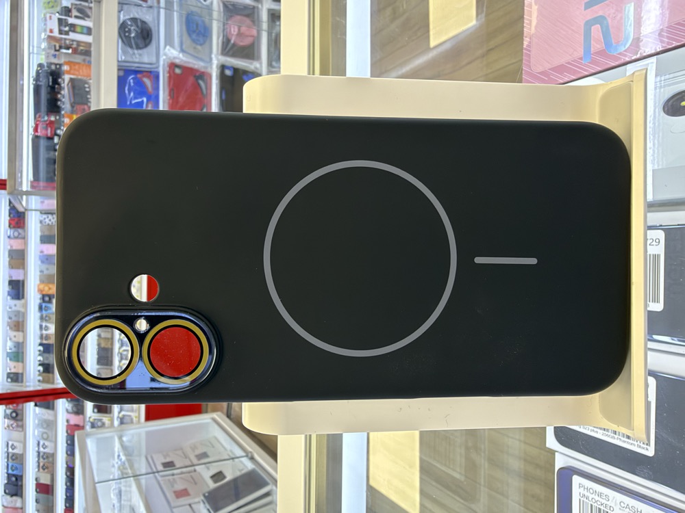 iPhone 16 Case - Silicone MagSafe with Gold Lens Ring - Black