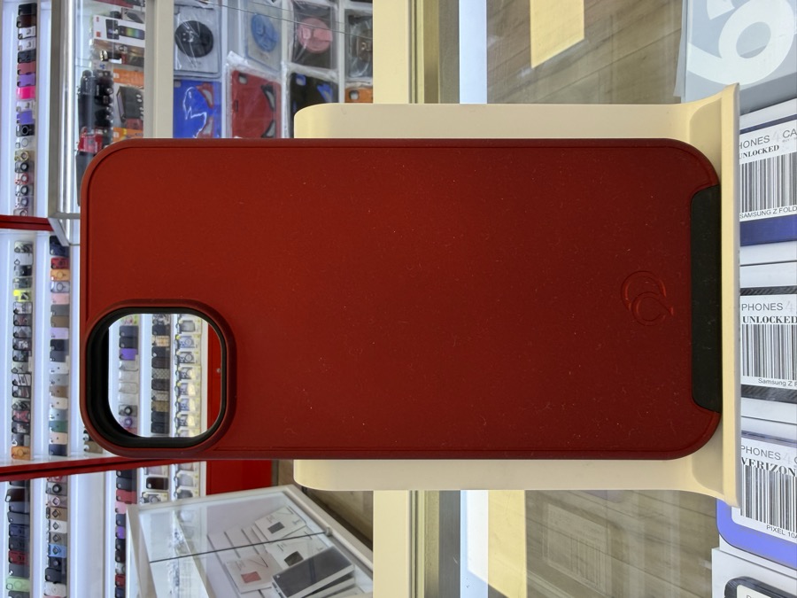 iPhone 14 & 15 Plus Case - Silicone MagSafe - Red