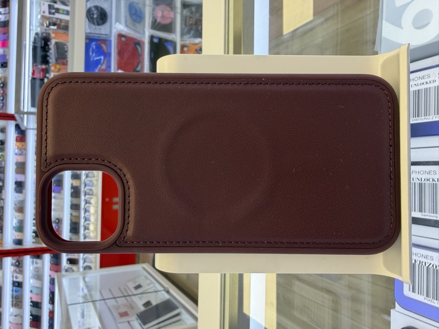 iPhone 14 & 15 Plus Case - Leather MagSafe - Burgundy