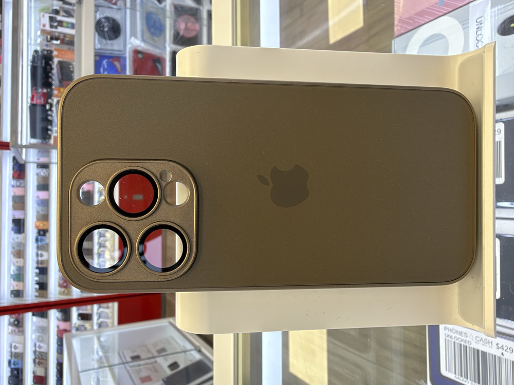 iPhone 16 Case - Frosted Matte - Champagne