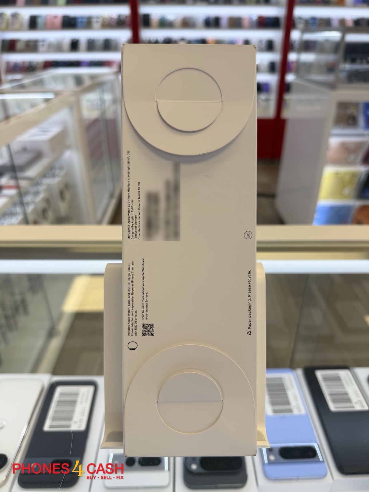 Apple Watch SE 3 - 44mm Midnight Aluminum, Midnight Sport Band M/L (GPS + Cellular) - Open Box