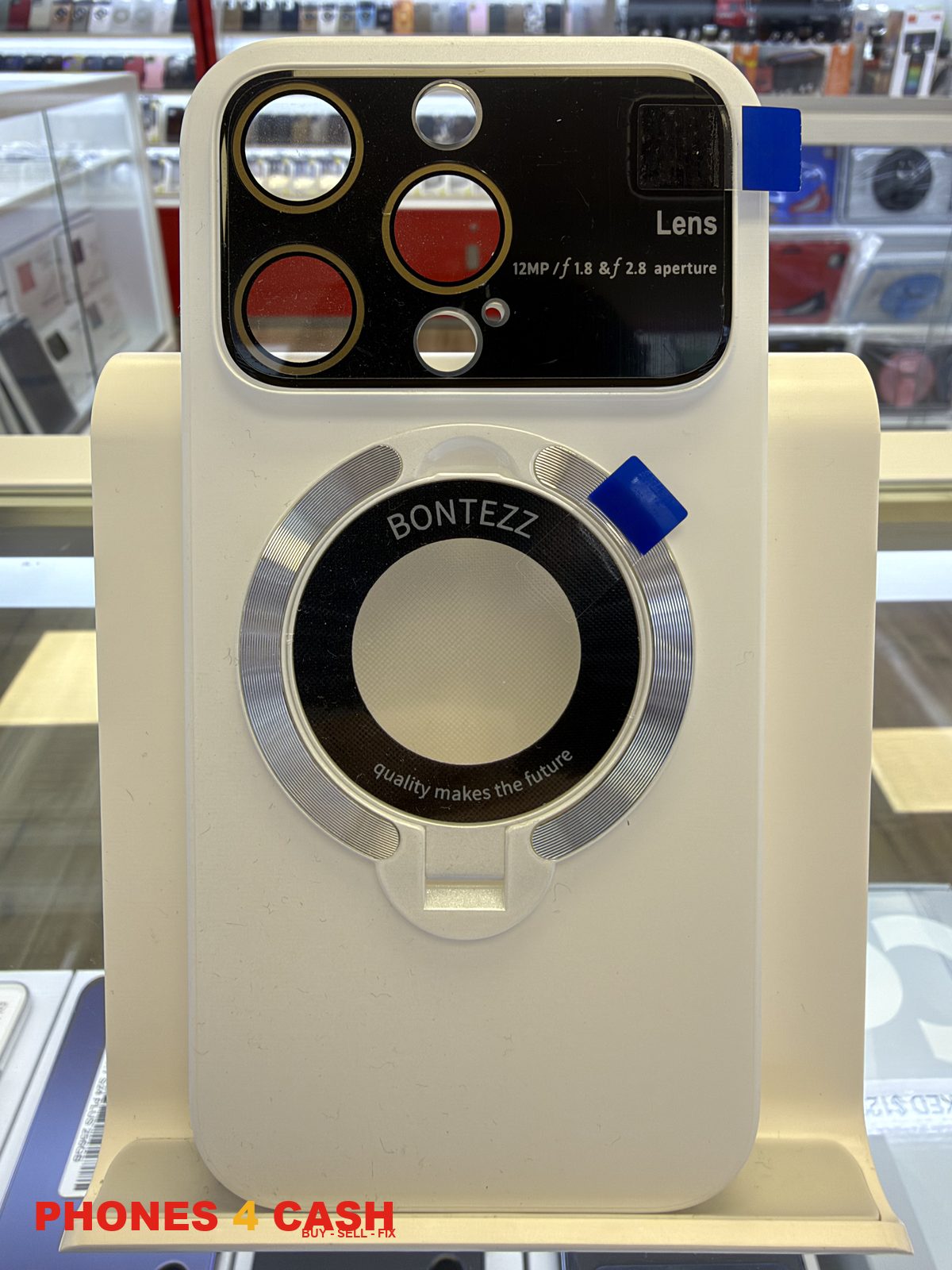 iPhone 14 Pro Case - White MagSafe Lens Window