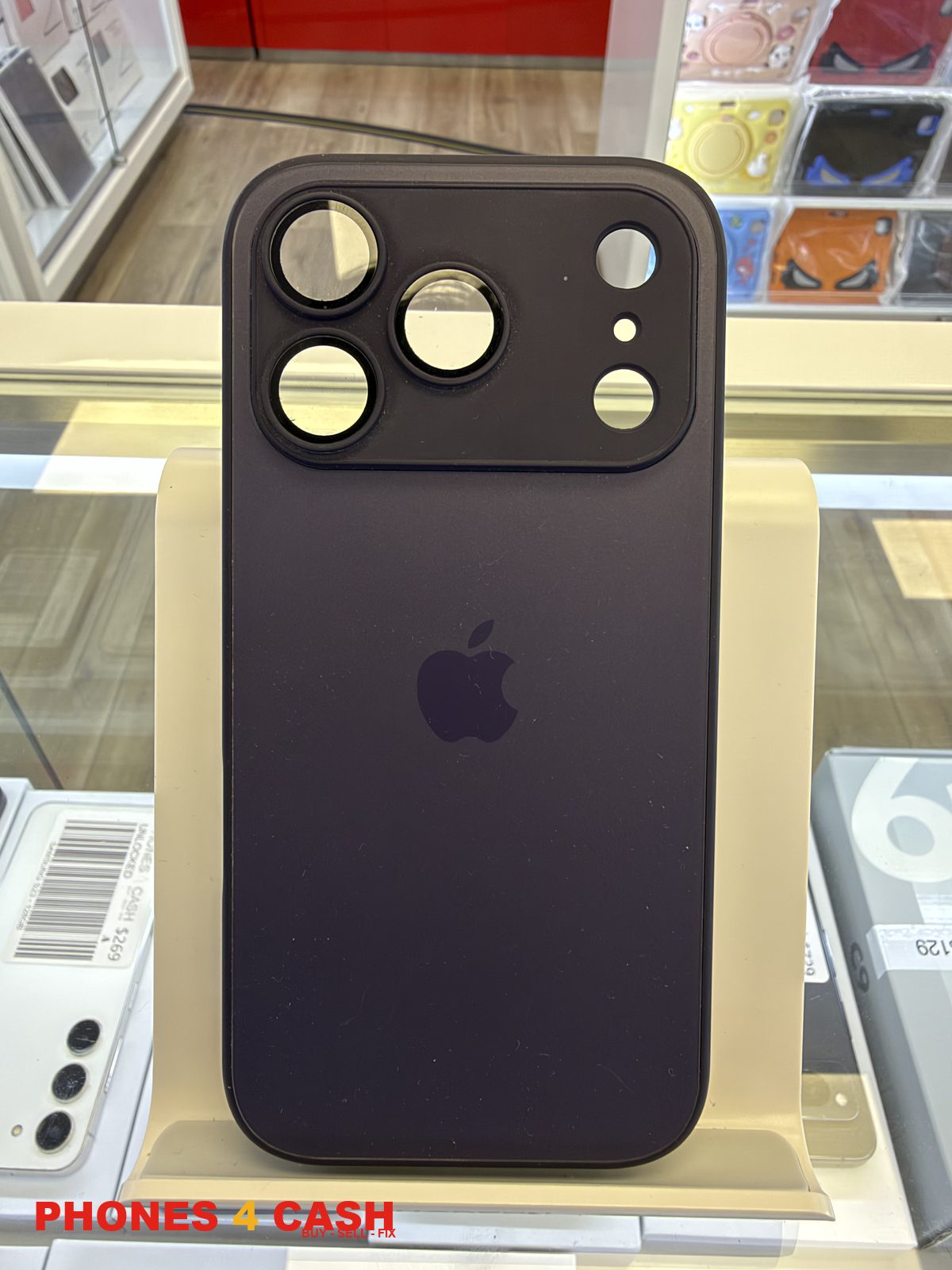 iPhone 17 & 18 Pro Case - Design 01